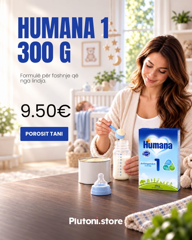 Nënë që përgatit formulën Humana 1 për foshnje